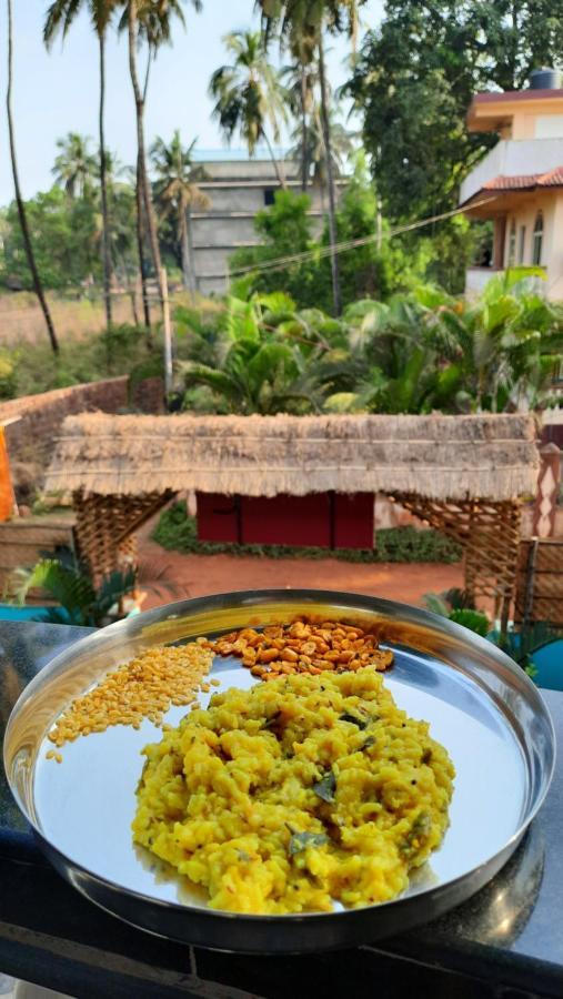 Tropical Wave Hostel Morjim Goa Экстерьер фото